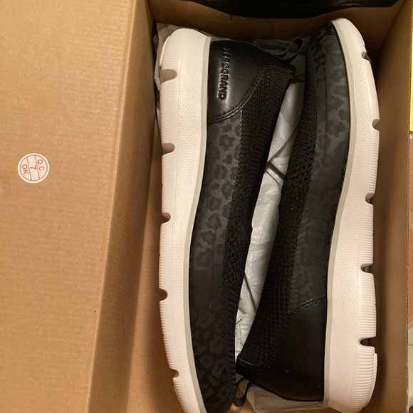 NIB Cole Haan ZeroGrand Omni slide ons - Picture 7 of 7